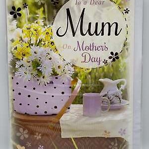To a Dear Mum on Mother's Day (Mothers Day Greeting Card)